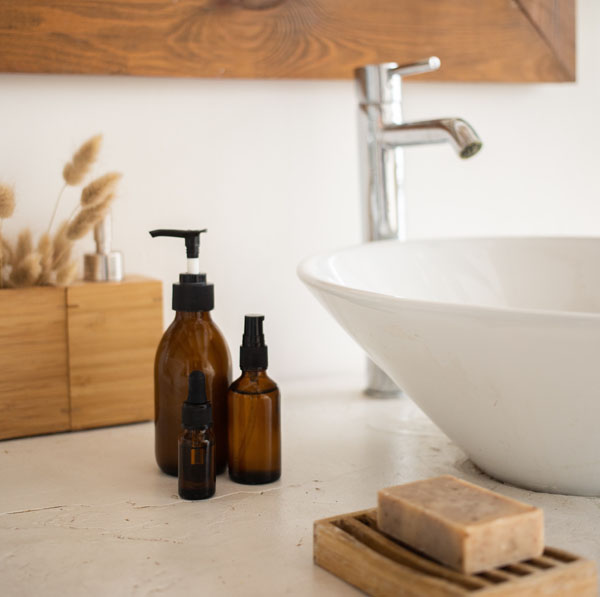 Soul Space - Cleansing and Nourishing our Skins with Essential Oils - photo 01